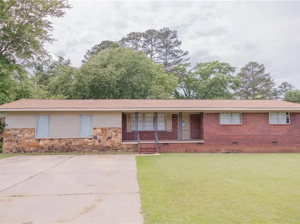 2401 11th Ave, Valley, AL 36854