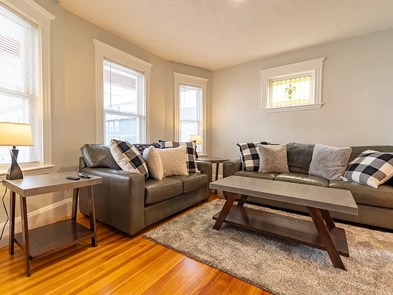 22 Dearborn St #2 — Photo 8