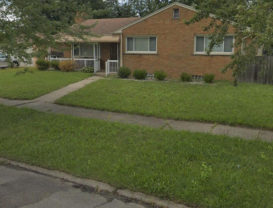 2nd image of 3832 Henry St