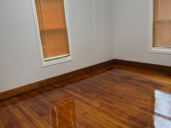259 Mechanic St #1, Southbridge, MA 01550