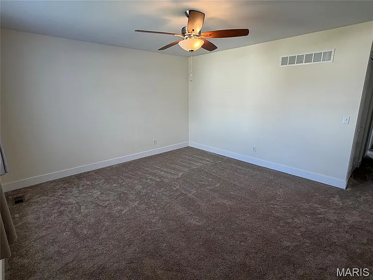 962 Windstream Dr — Photo 6