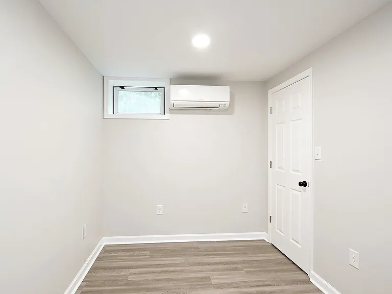 703 Oak Creek Rd — Photo 21