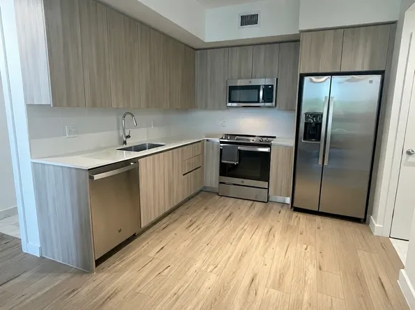 6567 W 2nd Ct #B36, Hialeah, FL 33012