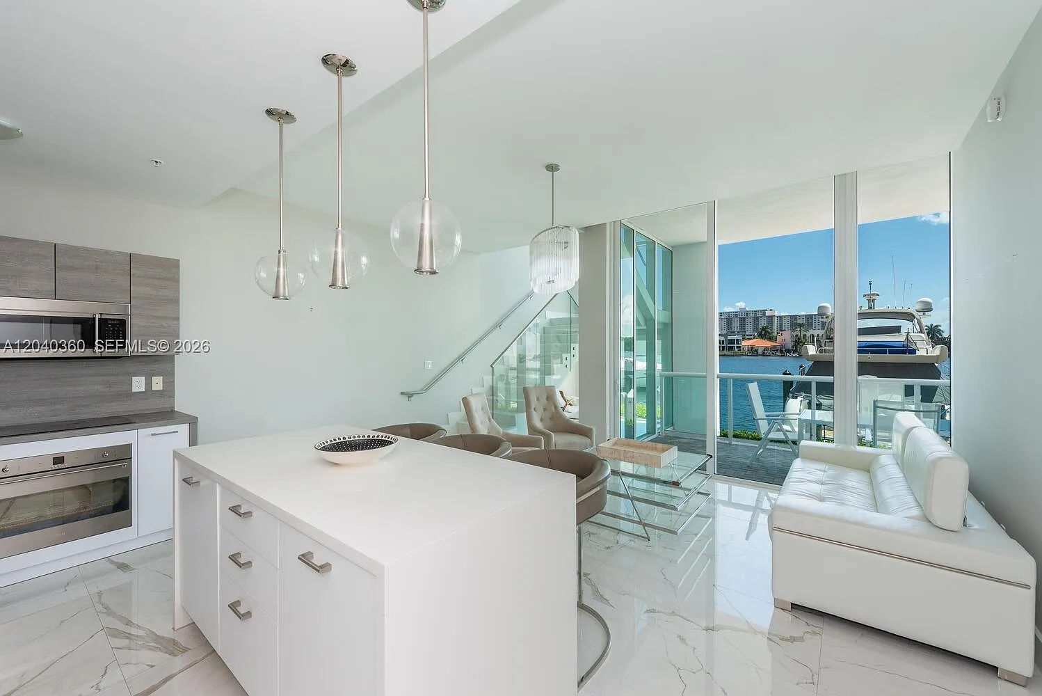 400 Sunny Isles Condo Eas — Photo 1