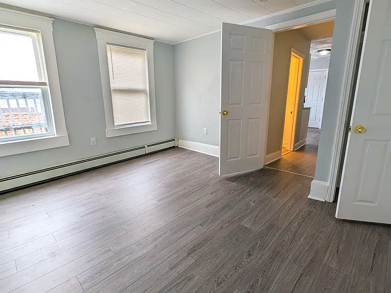 712 School St #2 — Photo 11