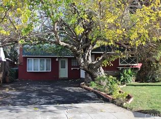 7436 Sylvia Ave, Reseda, CA 91335