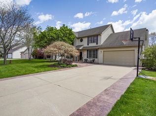 12135 32nd AVENUE, Pleasant Prairie, WI 53158