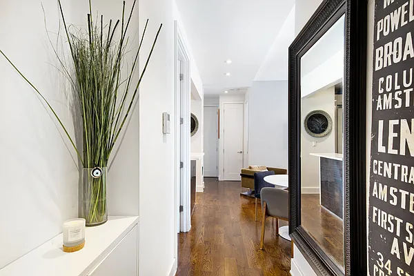 Sold by Nest Seekers International | media 2