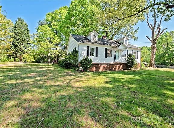 2nd image of 3288 Maiden Hwy