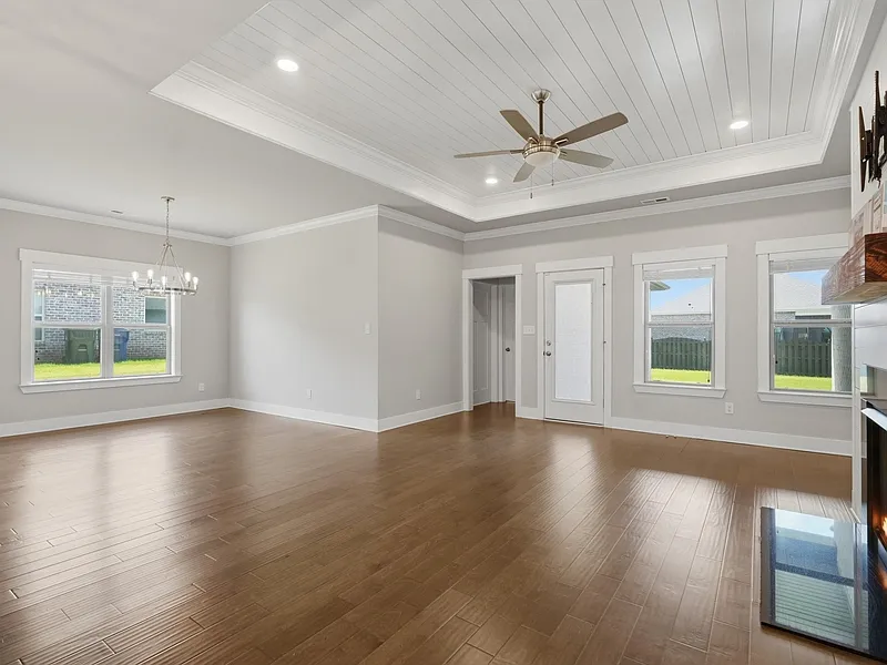 3 bed, 2.0 bath, 1911 sqft, $1,970 — Photo 4