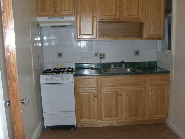 1st image of 660 Washington Ave Ste 1