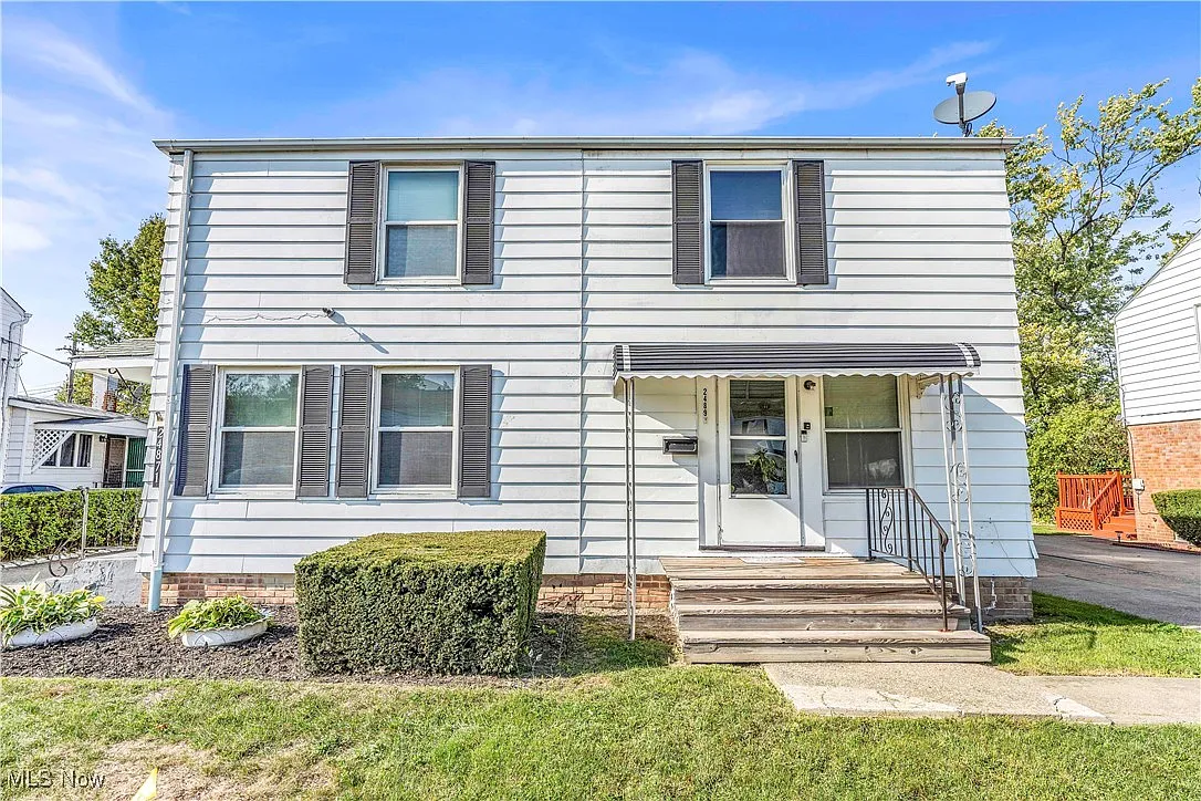 24891 Fisher Ave photo 1