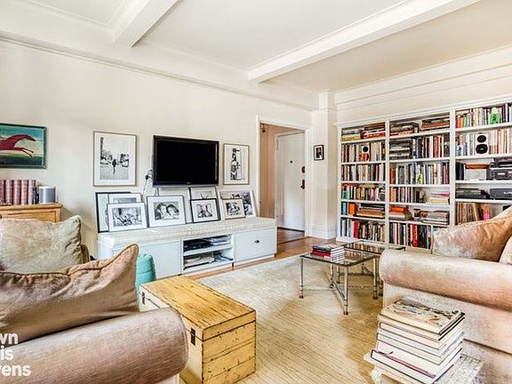 2nd image of 1429 Lexington Ave #5C
