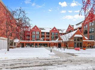 500 County Road B Rd W #309, Roseville, MN 55113