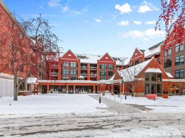 500 County Road B Rd W #309, Roseville, MN 55113