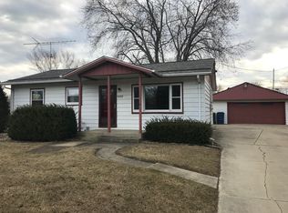 10565 S Barton Rd, Oak Creek, WI 53154