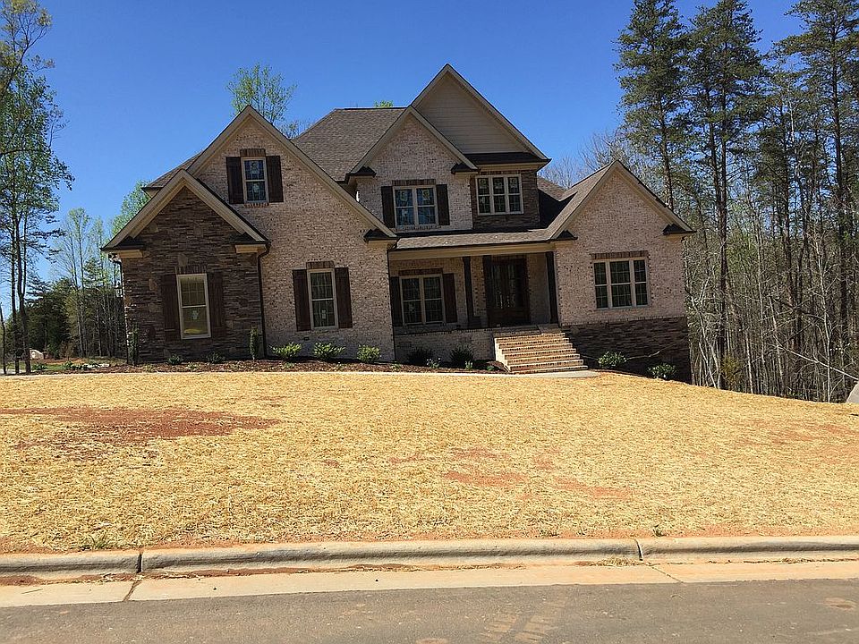 1st image of 507 Margaret Hiatt Ct