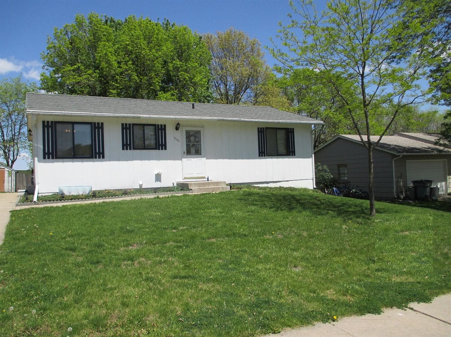 9530 Burton St Lincoln NE 68526 Zillow