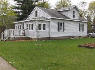 639 N Arcade St, Gladwin, MI 48624