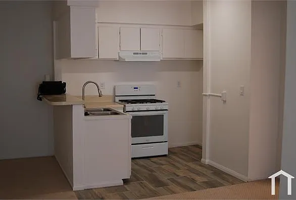 13712 Cerise Ave #1 — Photo 1