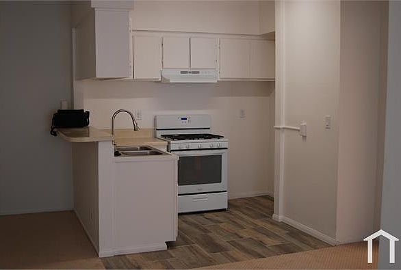 1st image of 13712 Cerise Ave #1