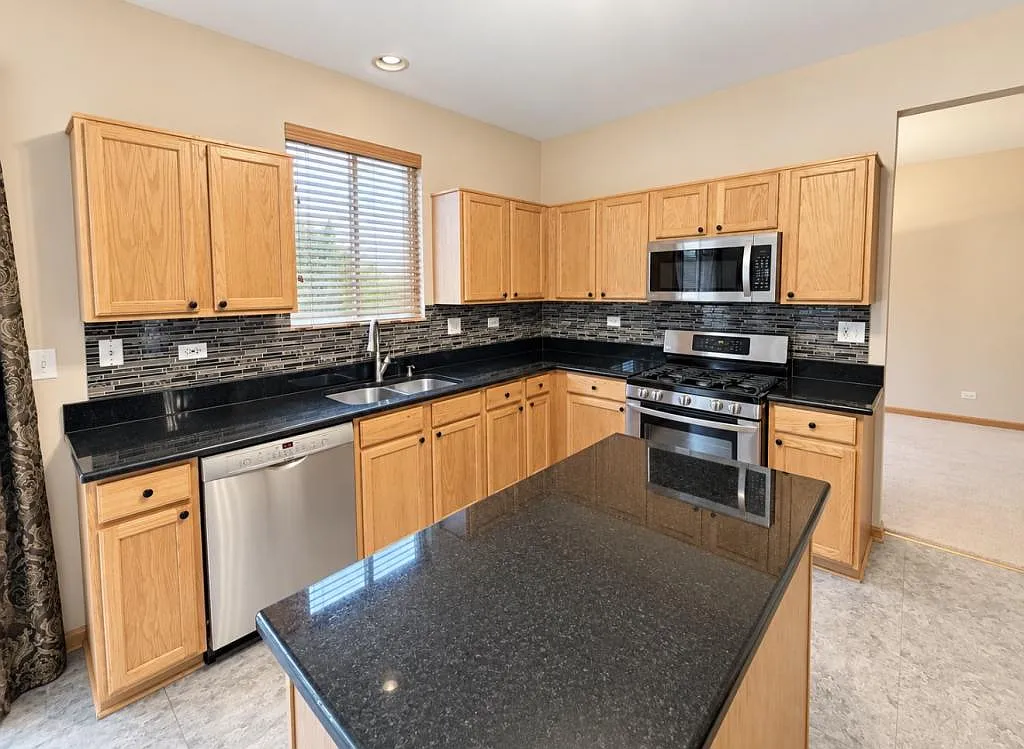 24053 Nightingale Ct — Photo 3