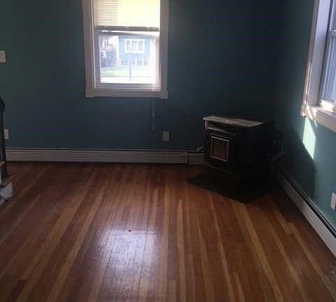 4th image of 115 Leopold Ave
