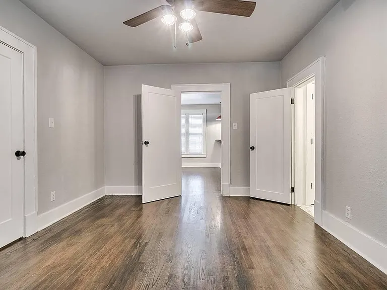 718 NW 25th St — Photo 19