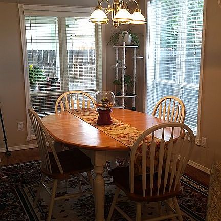 Breakfast nook