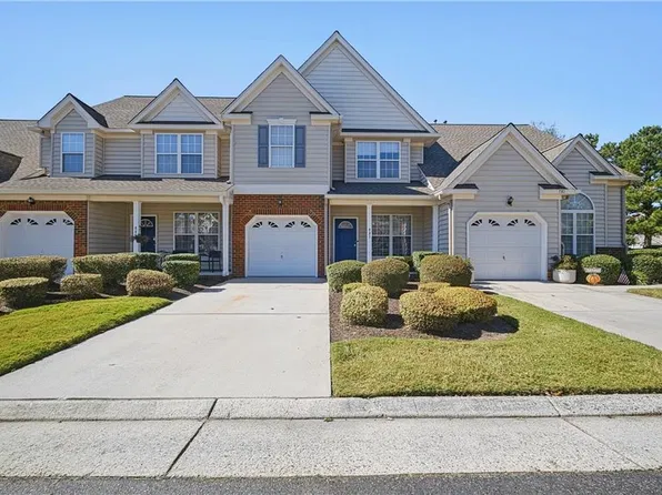 883 Hunley Dr, Virginia Beach, VA 23462