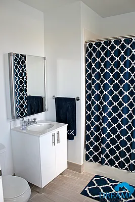 Rented by Dream Property Group LLC | media 6