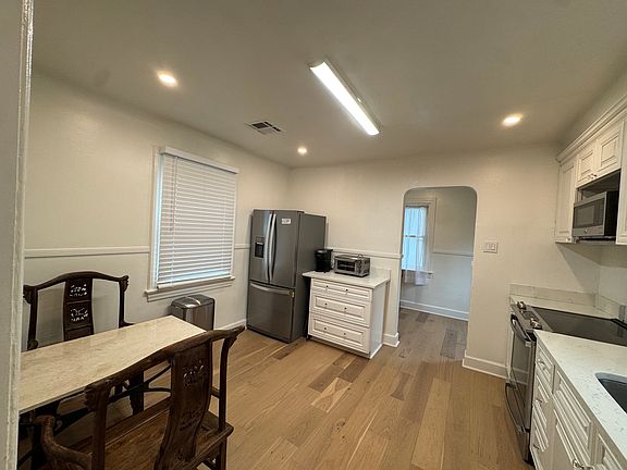 4th image of 307 Carrollton Ave Unit B