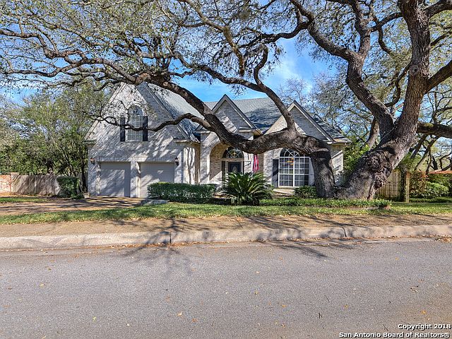 1st image of 3226 Mid Hollow Dr