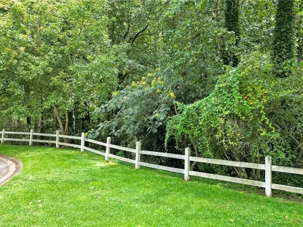 611 Ashley Forest Dr NW #17, Acworth, GA 30102