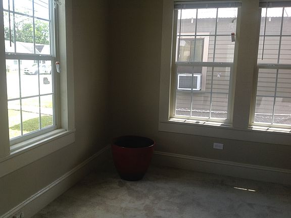 5th image of 107 E Dale St
