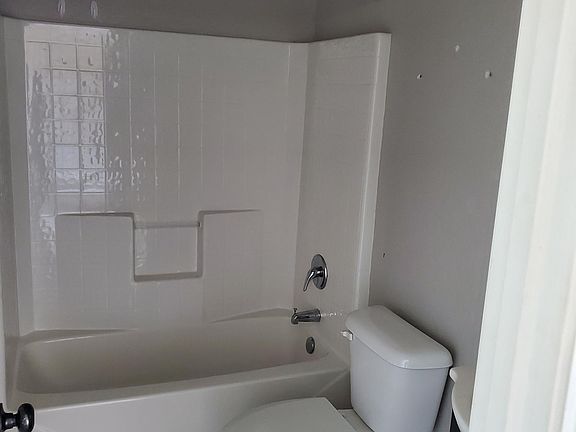 5th image of 3133 Lafaye Ct