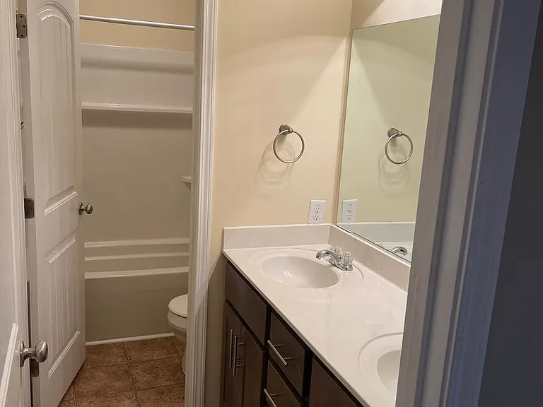 648 Stowe Ct #1 — Photo 17