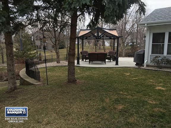 Patio overlooking ravine