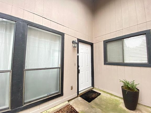 2nd image of 11901 Oak Knoll Dr #A