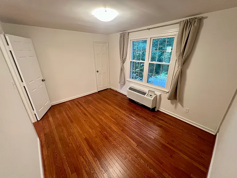 310 Ashby St #B — Photo 17