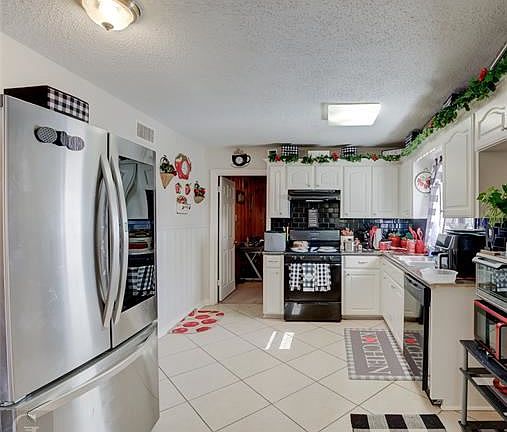 4th image of 125 Southfield Rd