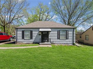 7622 Sni A Bar Rd, Kansas City, MO 64129
