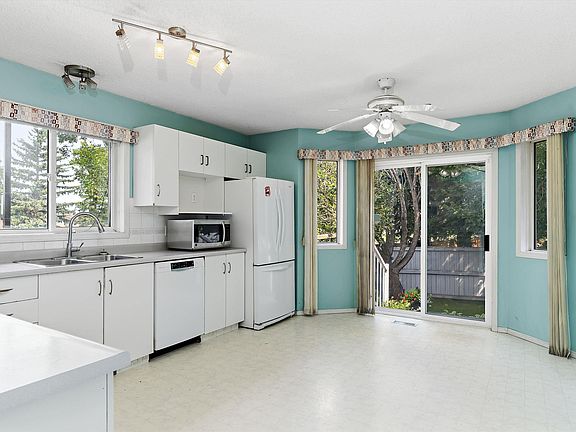 3rd image of 851 112a St NW