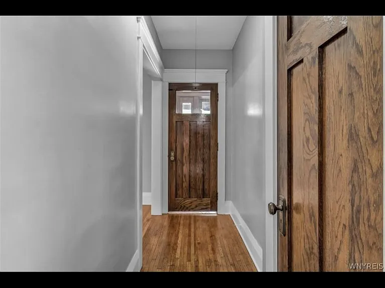 622 Parkside Ave — Photo 9