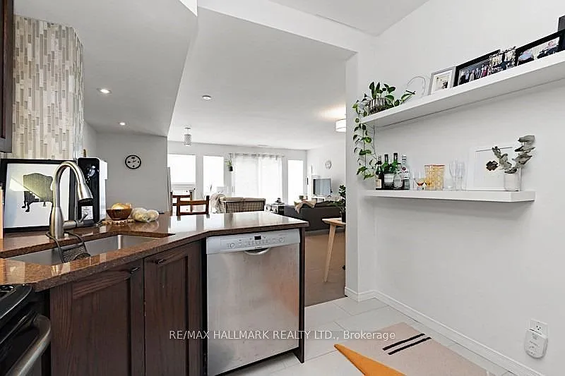 2 bed, $3,100 — Photo 4