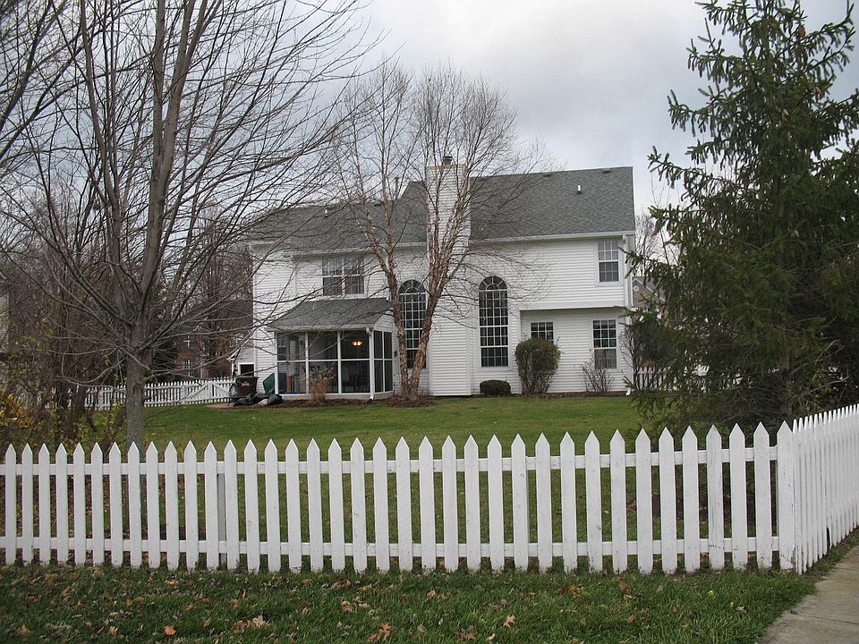 2nd image of 10441 Fox Creek Ln