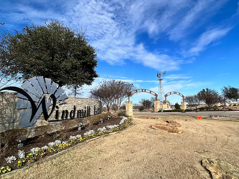 Windmill Farm community entrance