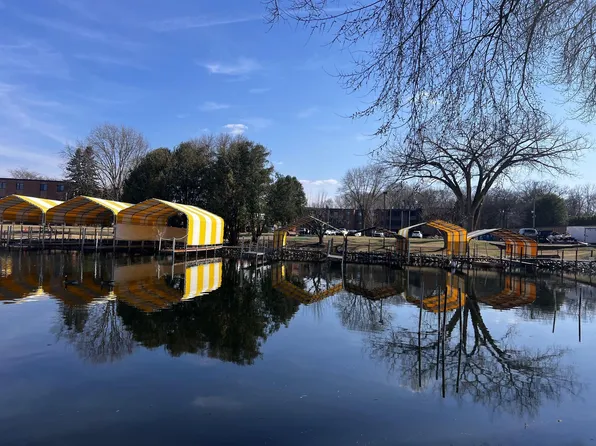 5440 Three Points Blvd APT 513, Mound, MN 55364