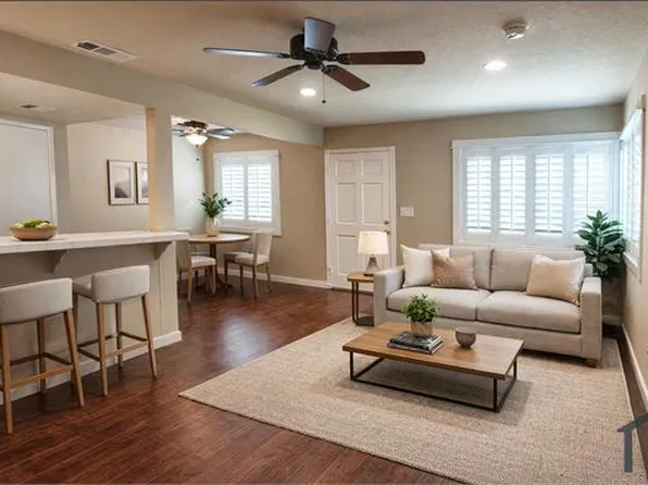 16673 Viewpoint Ln, Huntington Beach, CA 92647