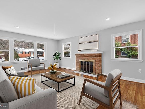 4th image of 3712 Marlbrough Way